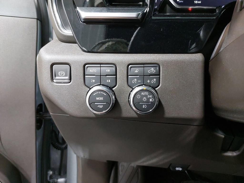 New 2026 GMC Sierra 2500 SLT w/ SLT Premium Package image 26