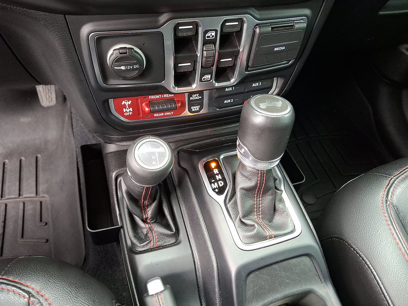 Used 2021 Jeep Wrangler Unlimited Rubicon AWD/4WD image 4