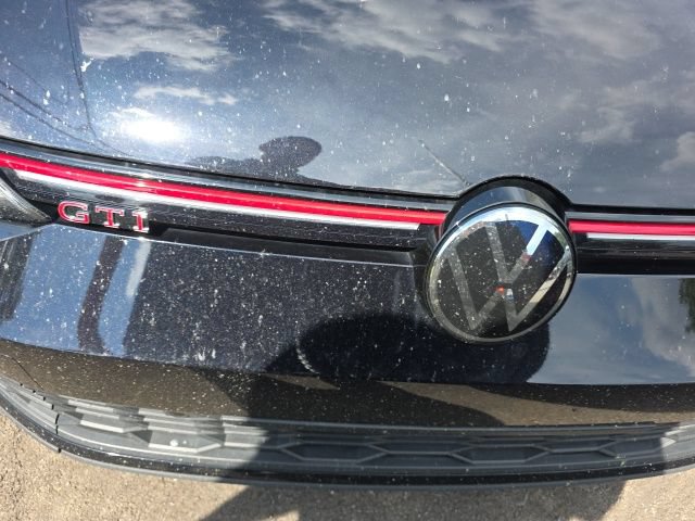Used 2024 Volkswagen GTI SE FWD image 10
