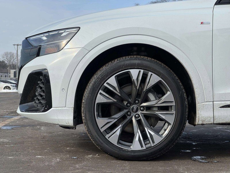New 2026 Audi Q8 Premium Plus image 5