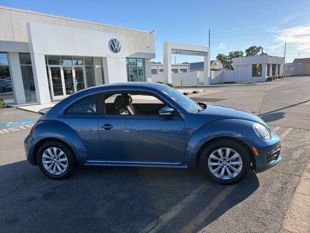 Used 2019 Volkswagen Beetle 2.0T S FWD image 3