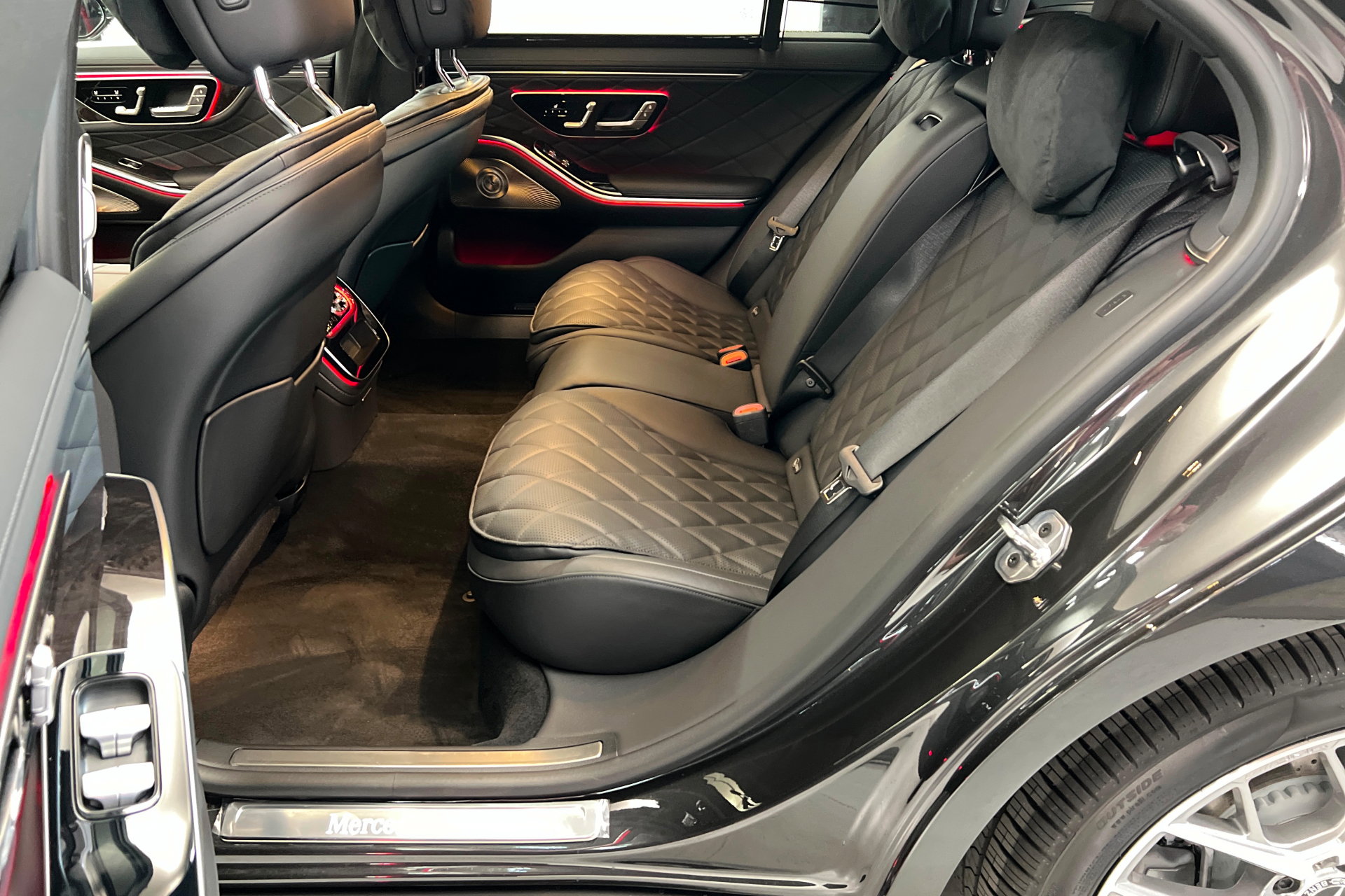 New 2027 Mercedes-Benz S 580 4MATIC Sedan image 21