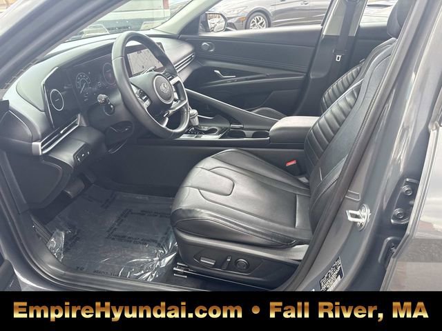 Used 2023 Hyundai Elantra Limited w/ Cargo Package image 17