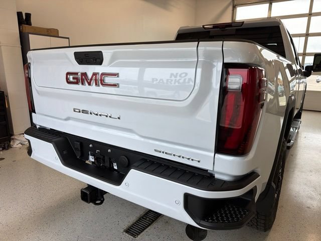 New 2026 GMC Sierra 3500 Denali w/ Technology Package AWD/4WD image 17