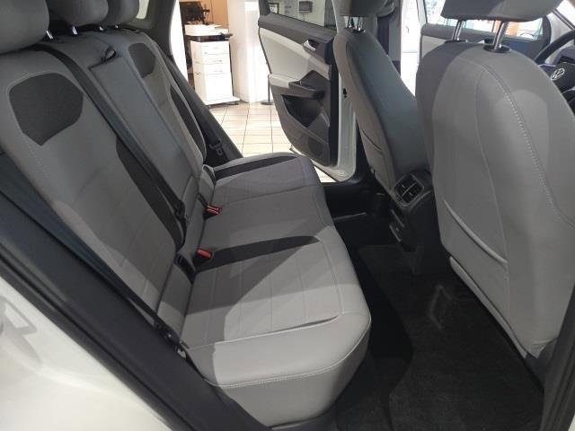 Certified 2024 Volkswagen Taos SE w/ Panoramic Sunroof Package image 8