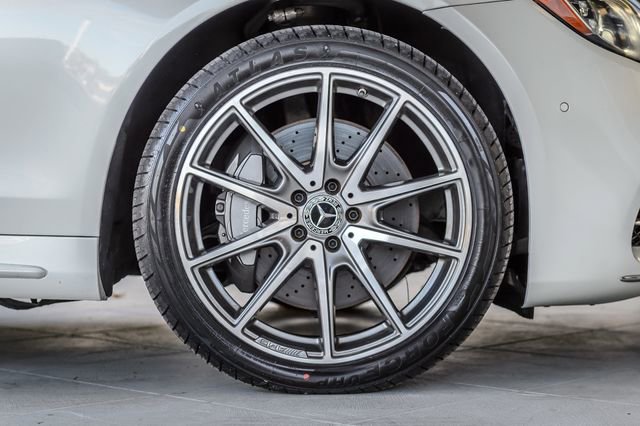 Used 2018 Mercedes-Benz S 560 4MATIC Sedan image 16
