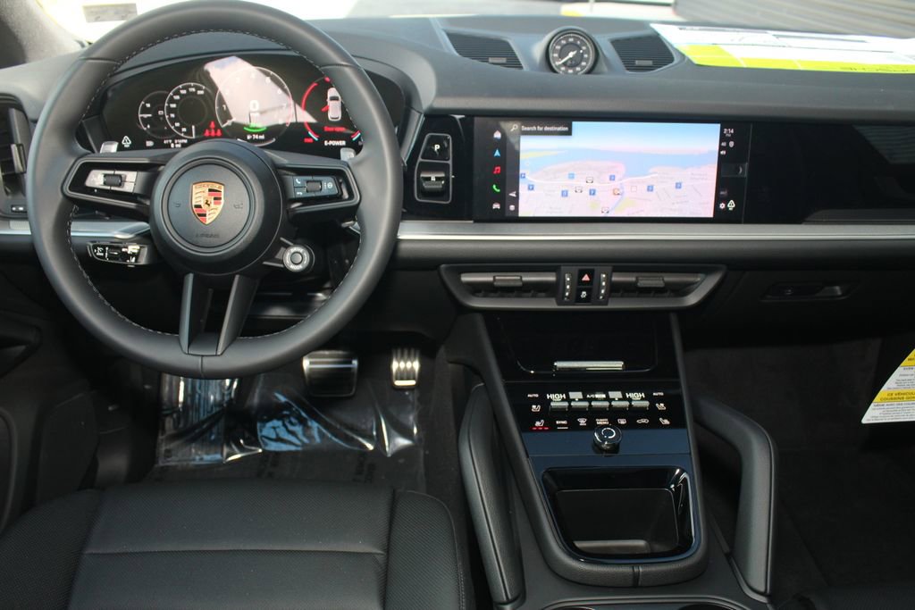 New 2026 Porsche Cayenne S image 6