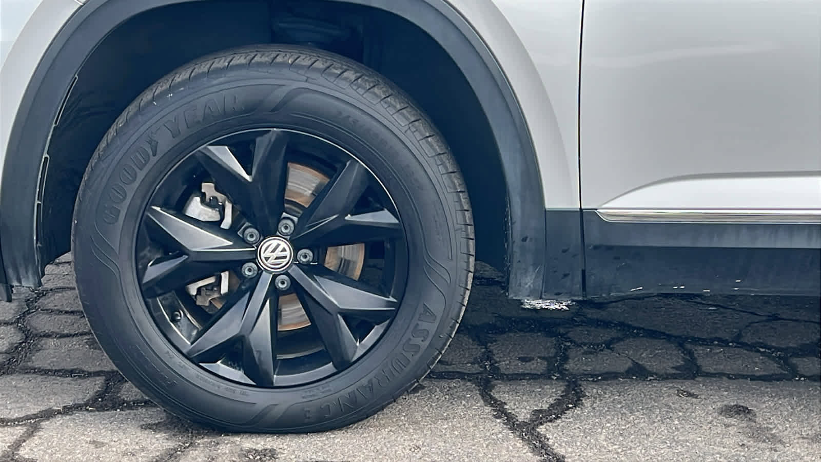 Used 2018 Volkswagen Atlas SEL image 9