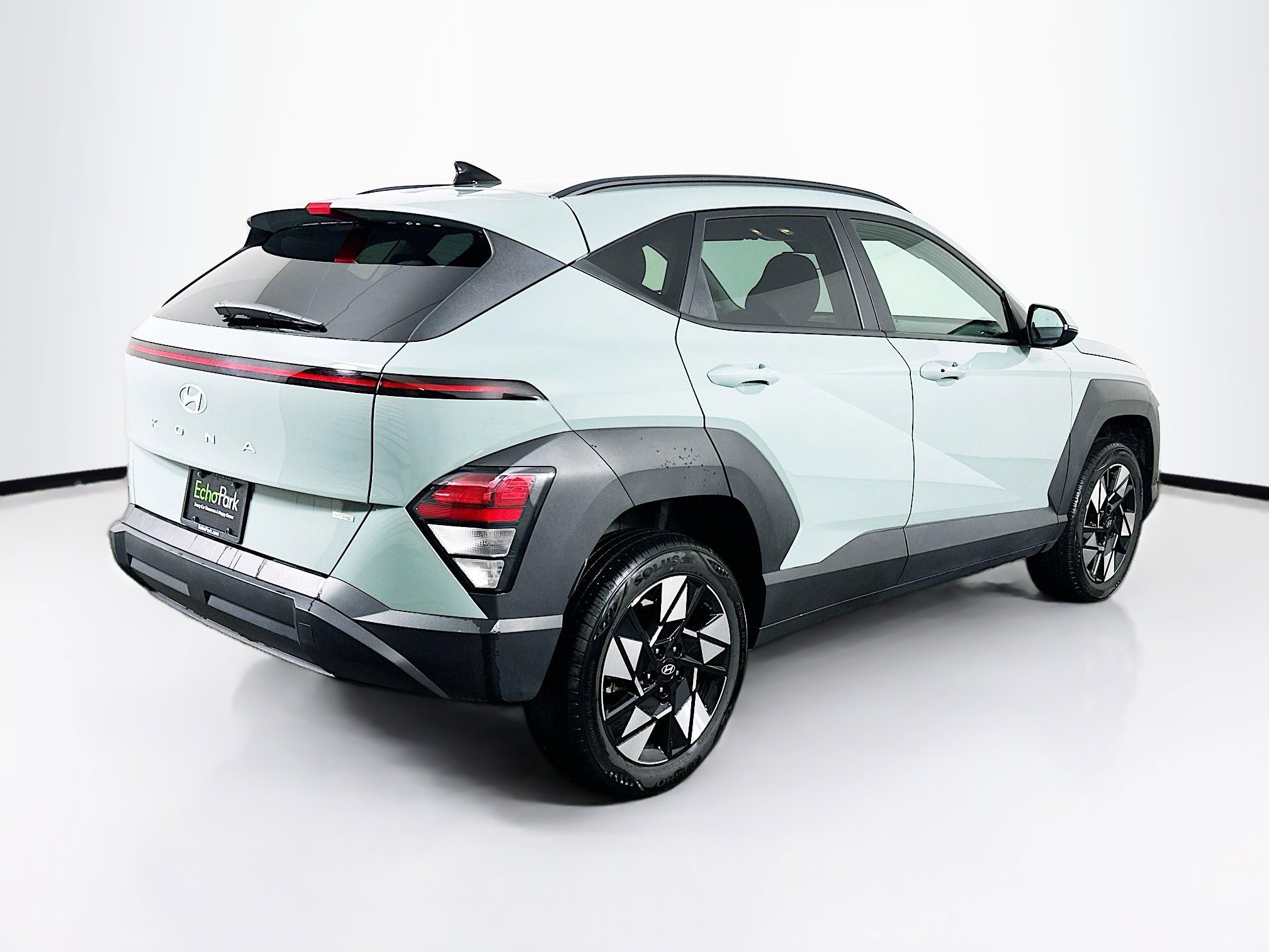 Used 2025 Hyundai Kona SEL image 9