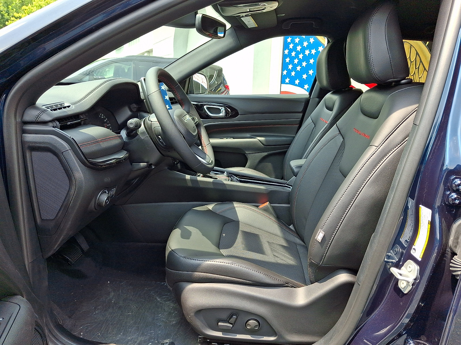 New 2026 Jeep Compass Trailhawk AWD/4WD image 9