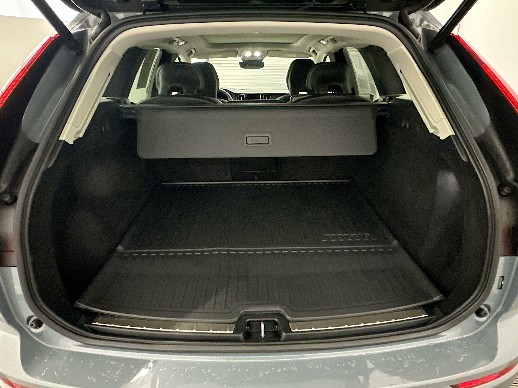 Used 2023 Volvo XC60 B5 Core w/ Climate Package image 31