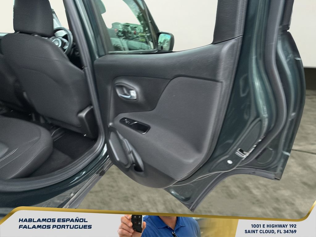 Used 2021 Jeep Renegade Sport image 28