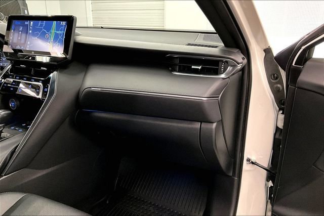 Used 2021 Toyota Venza Limited AWD/4WD image 19