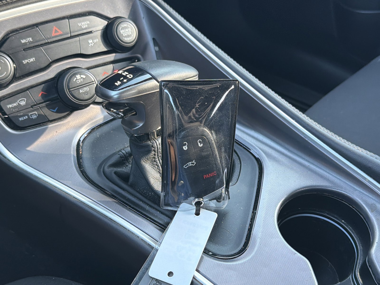 Used 2019 Dodge Challenger SXT image 18