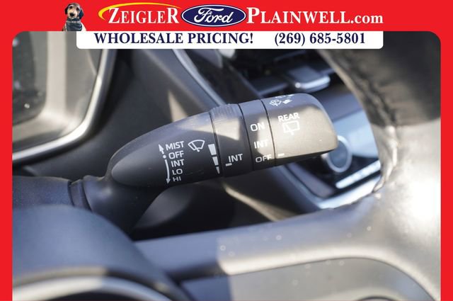 Used 2023 Toyota Corolla Cross XLE w/ Convenience Package image 24