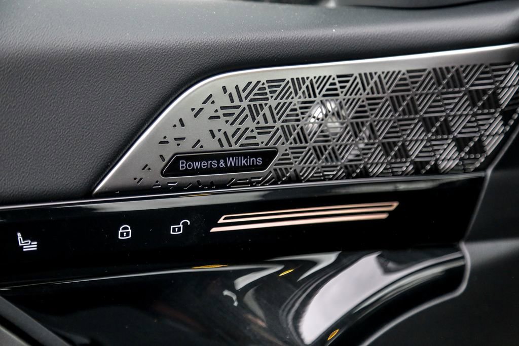 New 2026 BMW 530i xDrive w/ M Sport Package image 18