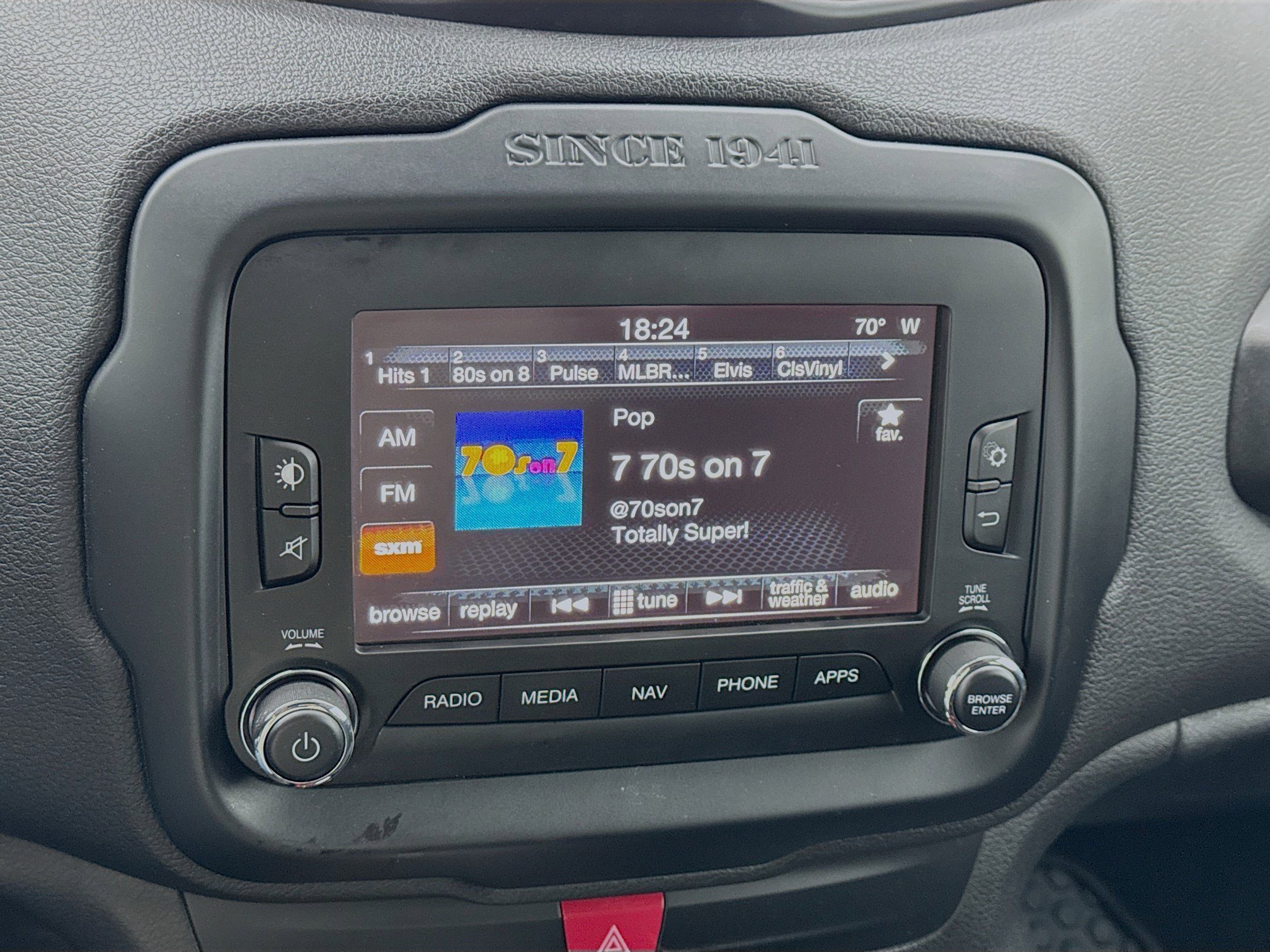 Used 2017 Jeep Renegade Trailhawk image 11