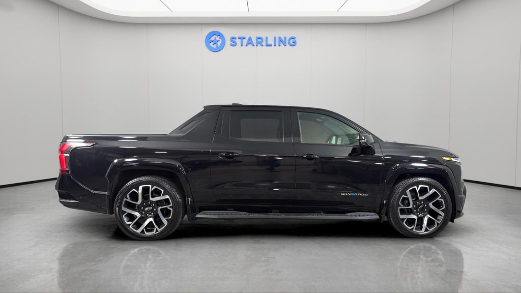 Certified 2024 Chevrolet Silverado EV RST image 12