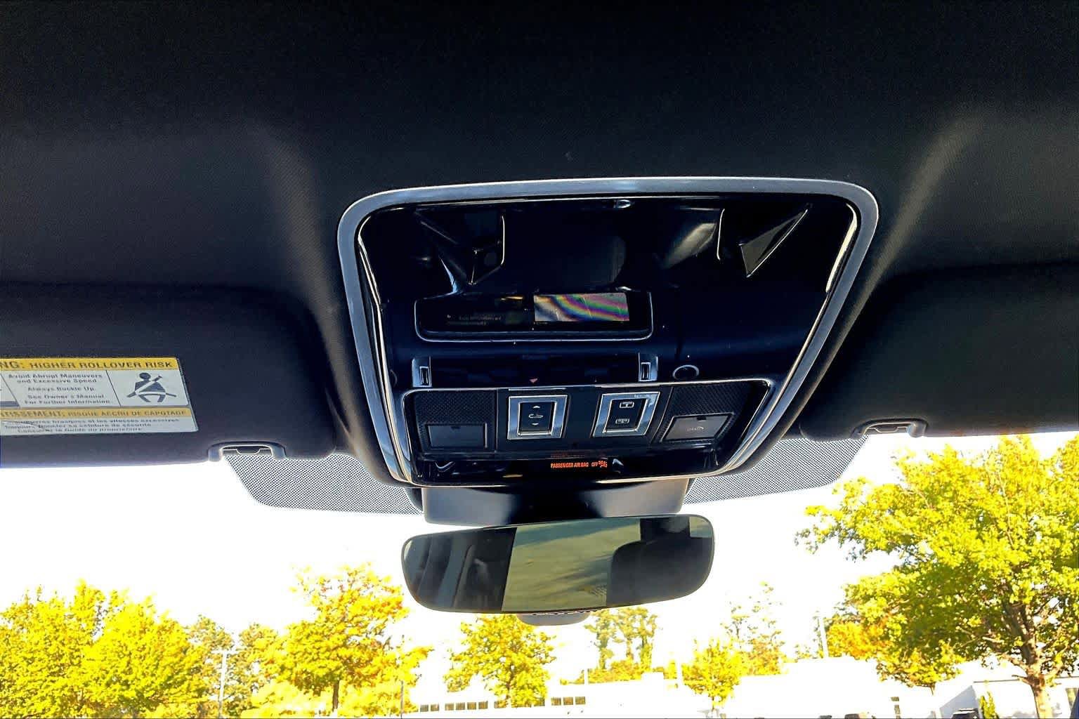 Used 2019 Land Rover Range Rover Sport HSE AWD/4WD image 35