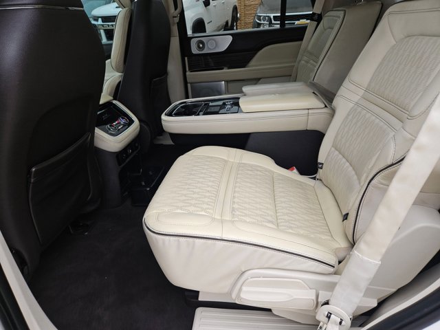 Used 2021 Lincoln Navigator Black Label w/ Cargo Convenience Package image 11