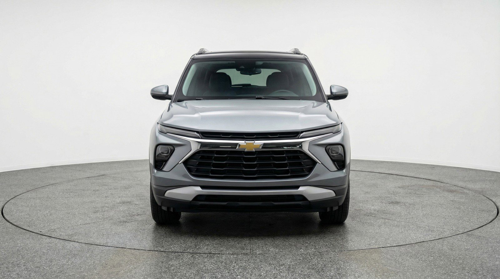 Used 2025 Chevrolet TrailBlazer LT image 2