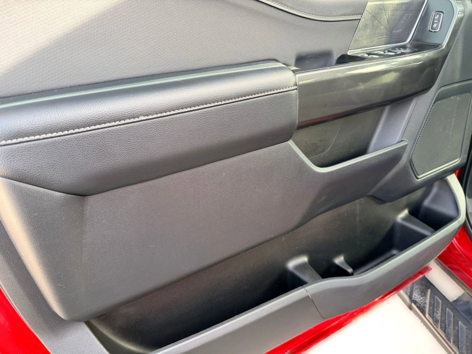 Used 2022 Ford F150 XLT w/ Equipment Group 302A High image 19