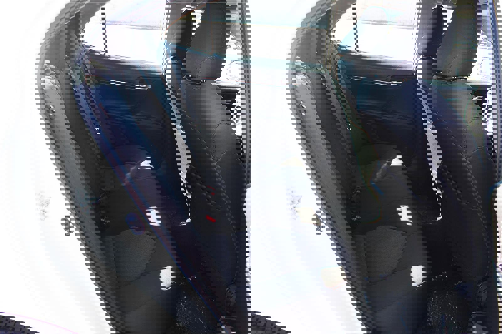 Used 2020 Toyota Camry LE image 42