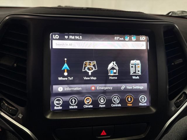 Used 2019 Jeep Cherokee Trailhawk AWD/4WD image 20