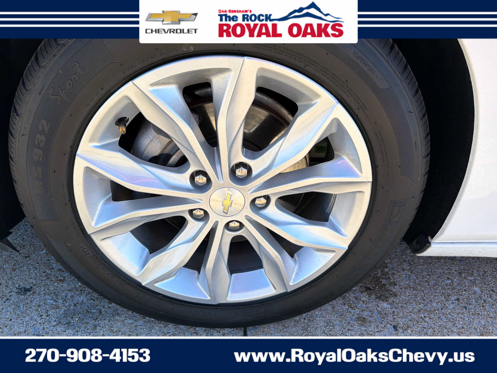 Used 2025 Chevrolet Malibu LT FWD image 18