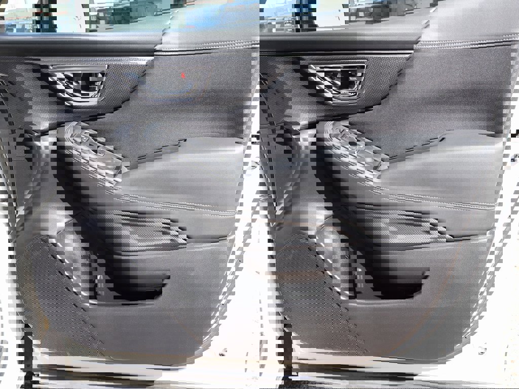 Used 2020 Subaru Forester Premium image 9