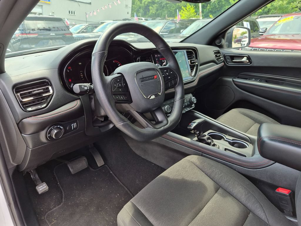 Used 2025 Dodge Durango GT AWD/4WD image 14