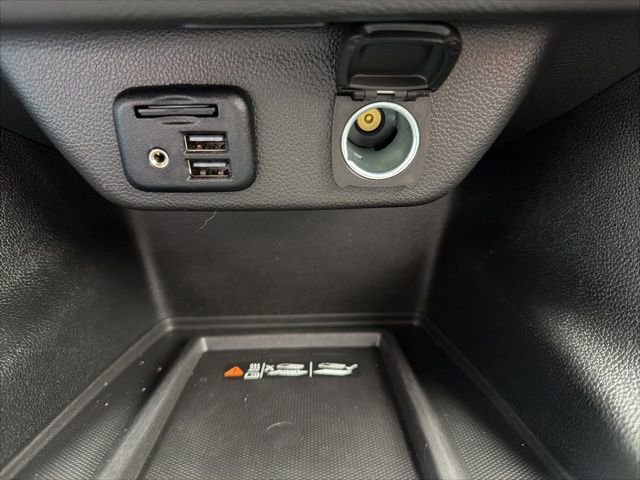 Used 2023 Chevrolet Traverse High Country image 35