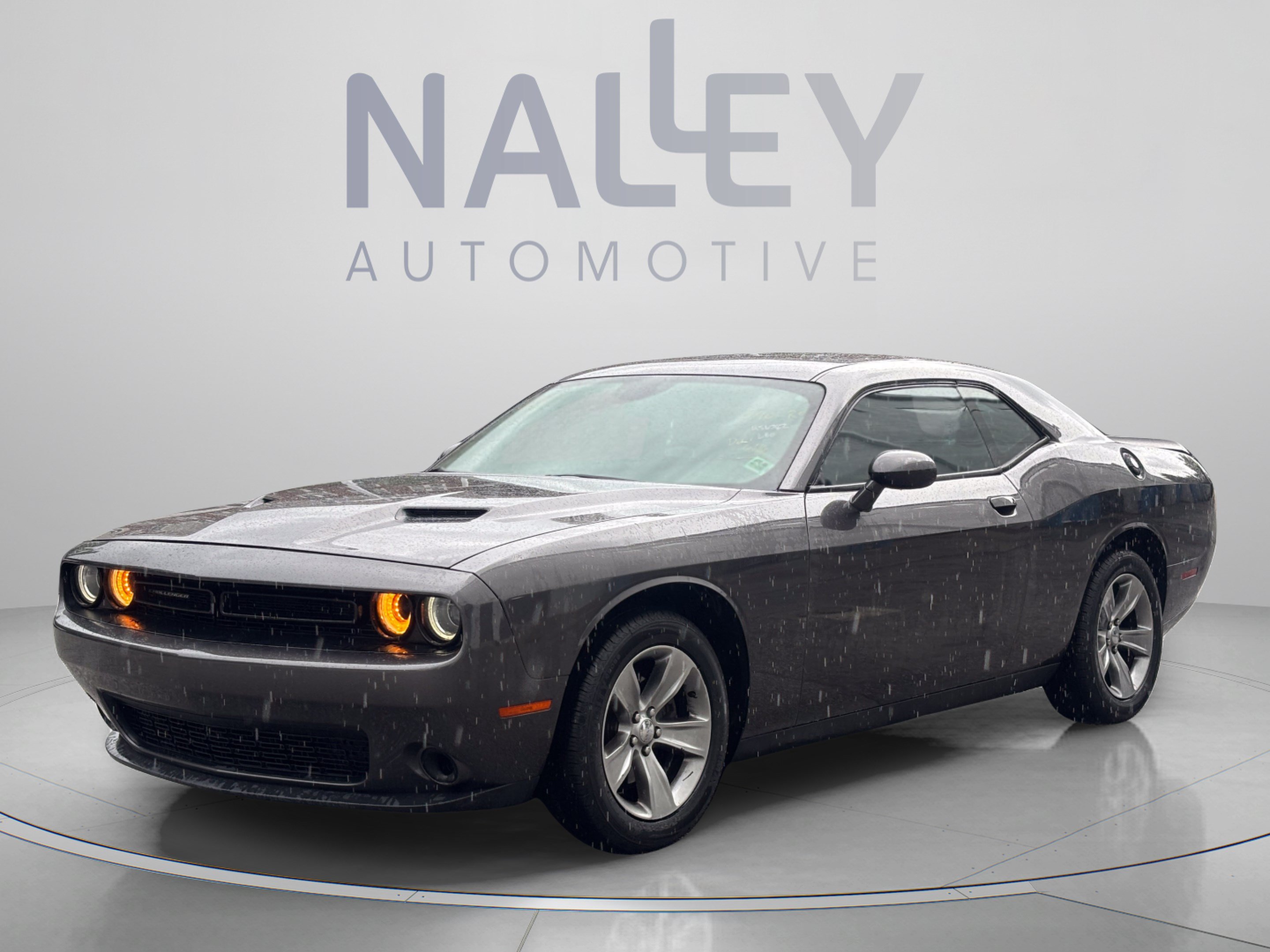 Used 2016 Dodge Challenger SXT