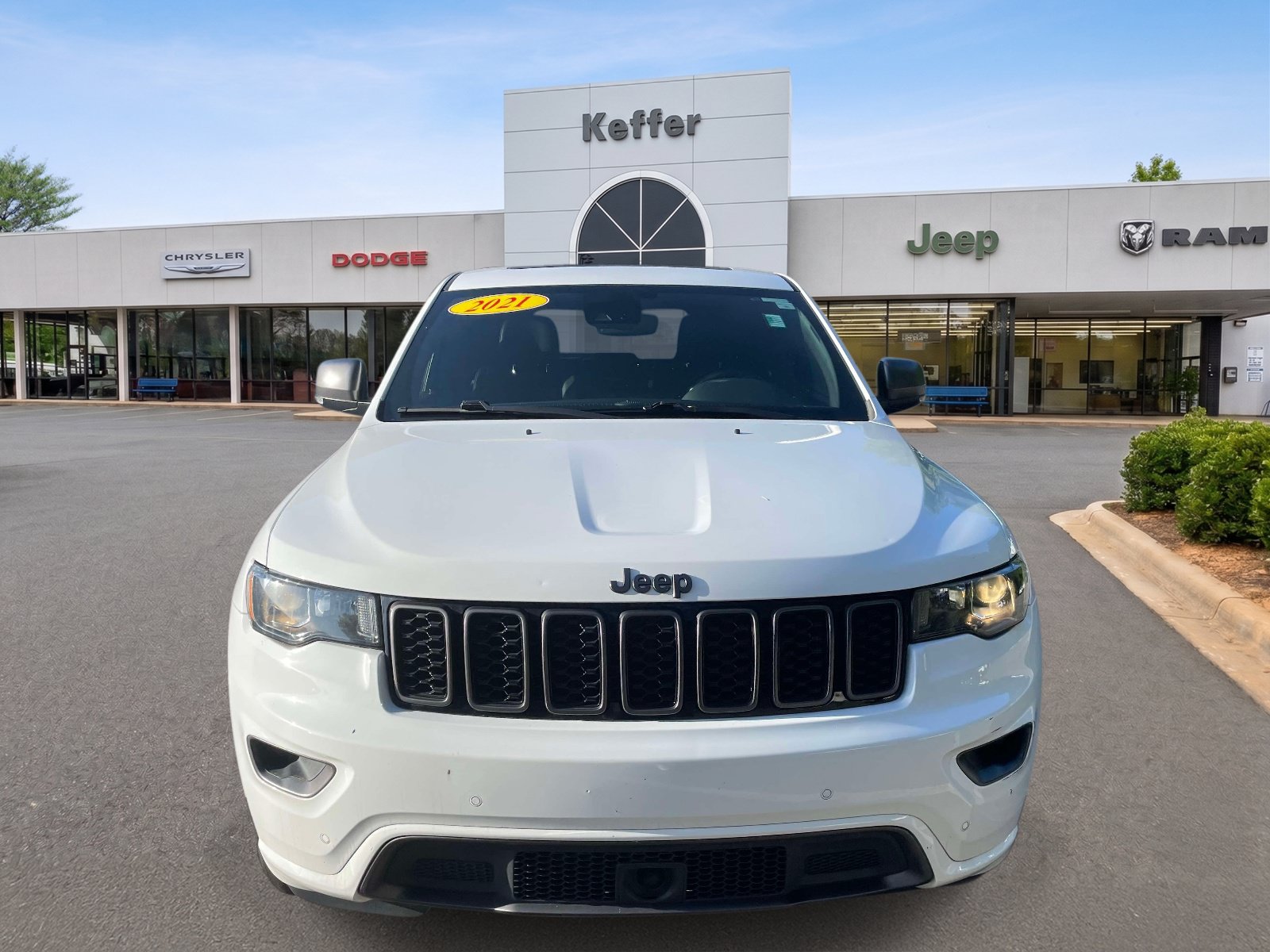 Certified 2021 Jeep Grand Cherokee Limited w/ Quick Order Package 28K 80th AWD/4WD image 3
