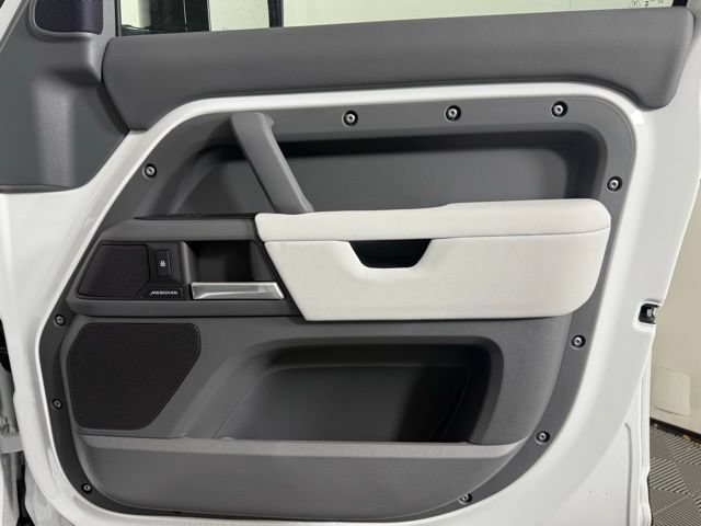 Used 2026 Land Rover Defender 110 S AWD/4WD image 18