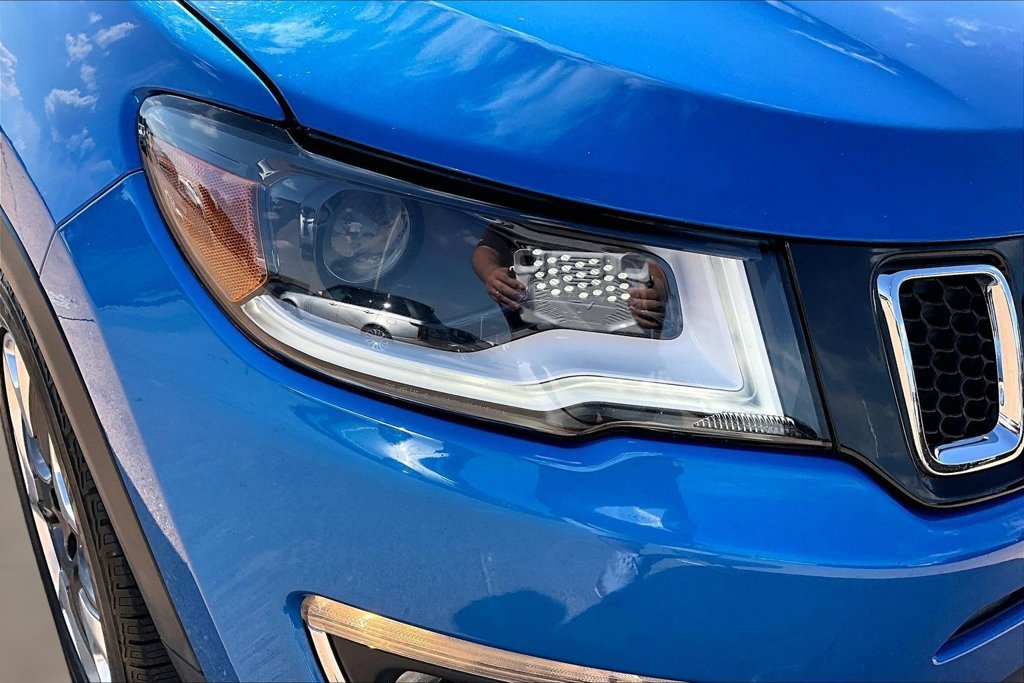 Used 2018 Jeep Compass Limited w/ Navigation Group FWD image 31