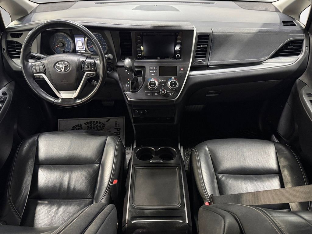 Used 2019 Toyota Sienna SE AWD/4WD image 41