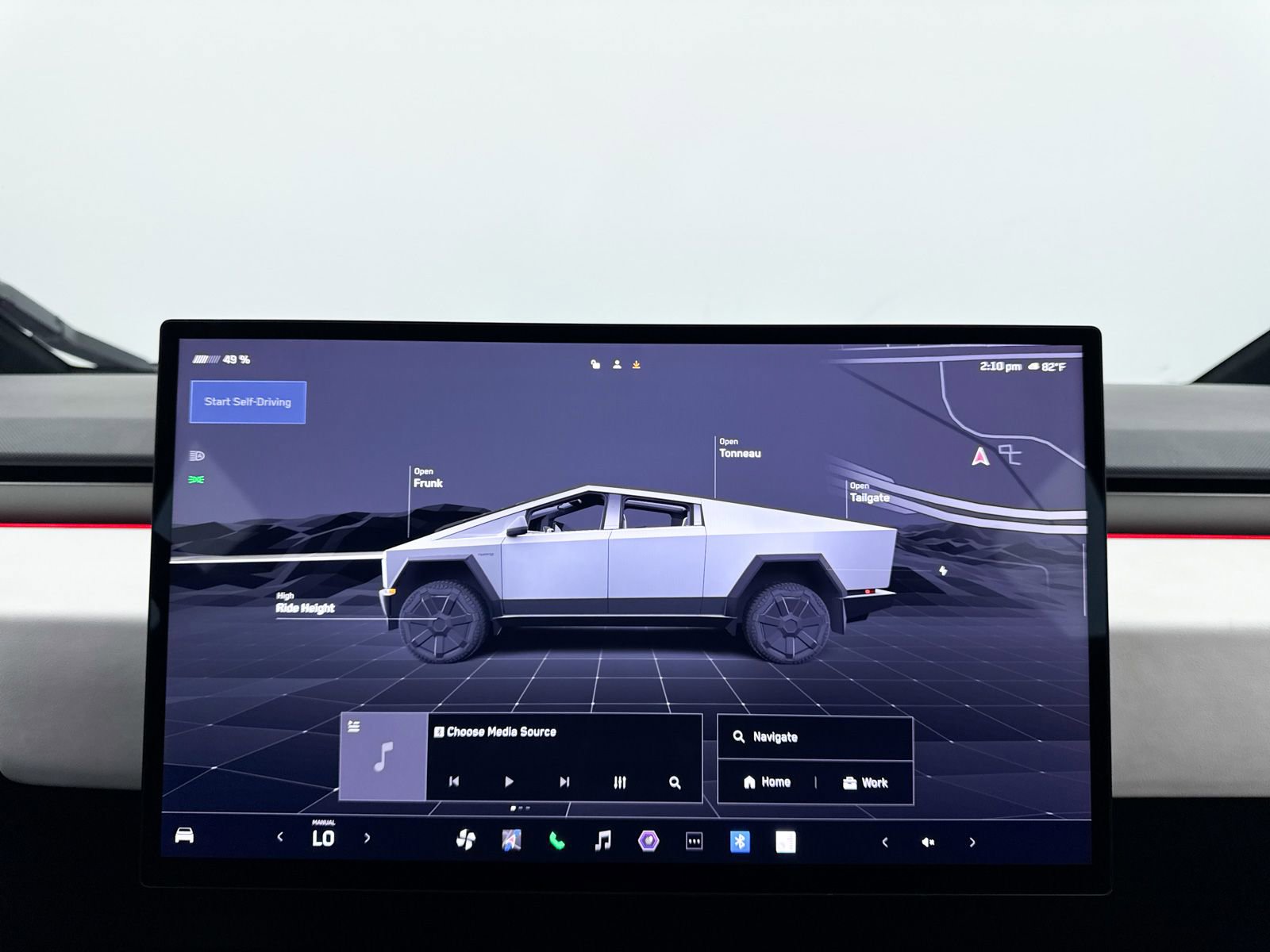 Used 2024 Tesla Cybertruck AWD Crew Cab image 22
