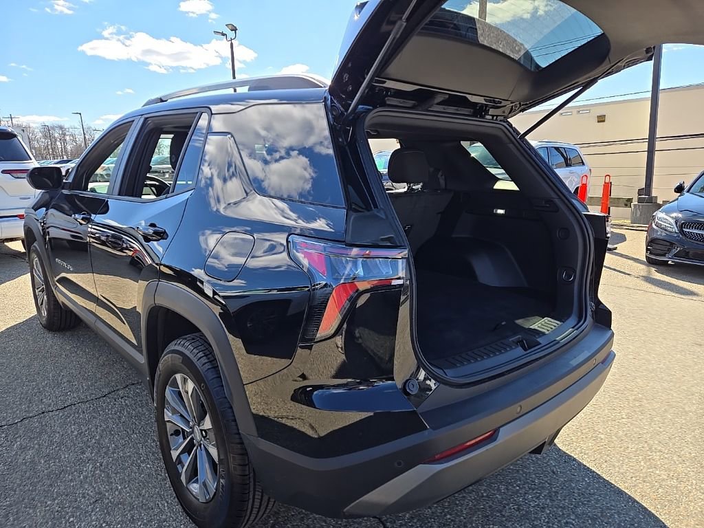 Used 2025 Chevrolet Equinox LT image 9