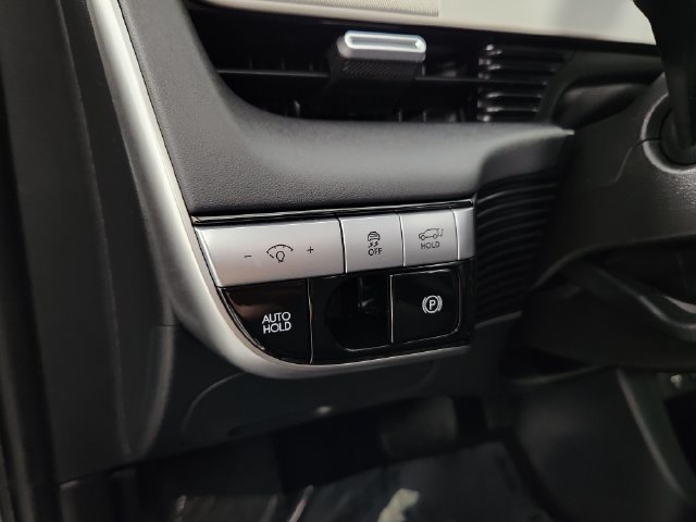 Certified 2024 Hyundai Ioniq 5 Limited AWD/4WD image 21