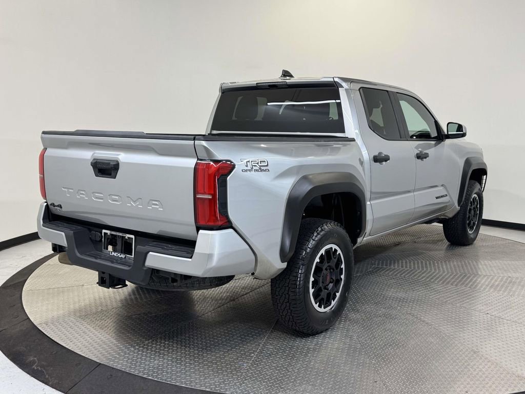 Used 2024 Toyota Tacoma TRD Off-Road image 8