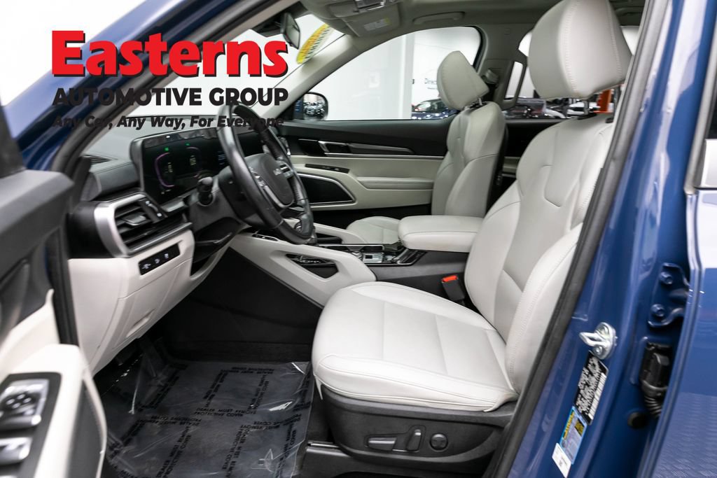 Used 2024 Kia Telluride S w/ S Sunroof Package AWD/4WD image 16