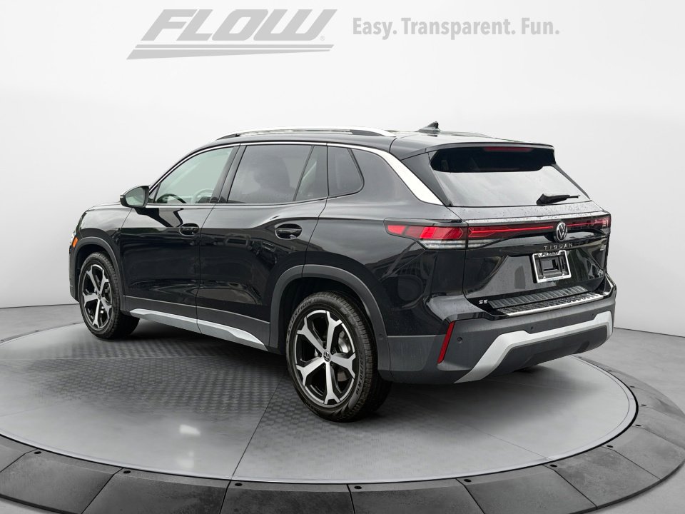 New 2026 Volkswagen Tiguan SE FWD image 5