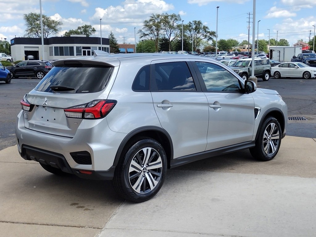 New 2025 Mitsubishi Outlander Sport SE image 14