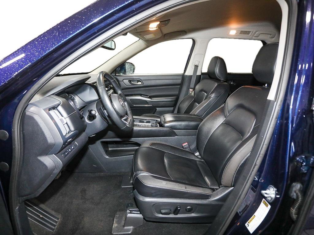 Used 2022 Nissan Pathfinder SL image 12