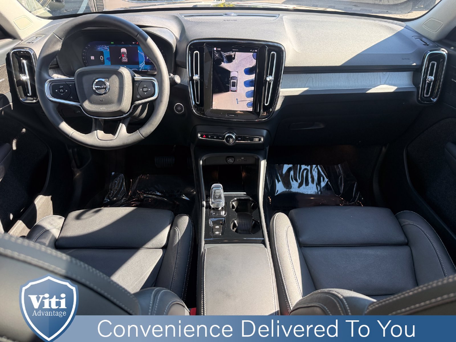 Certified 2024 Volvo XC40 B5 Plus w/ Protection Package Premier AWD/4WD image 2