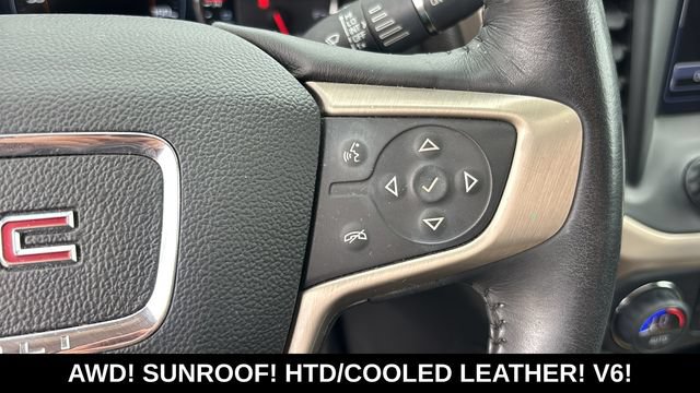 Used 2017 GMC Acadia Denali AWD/4WD image 16