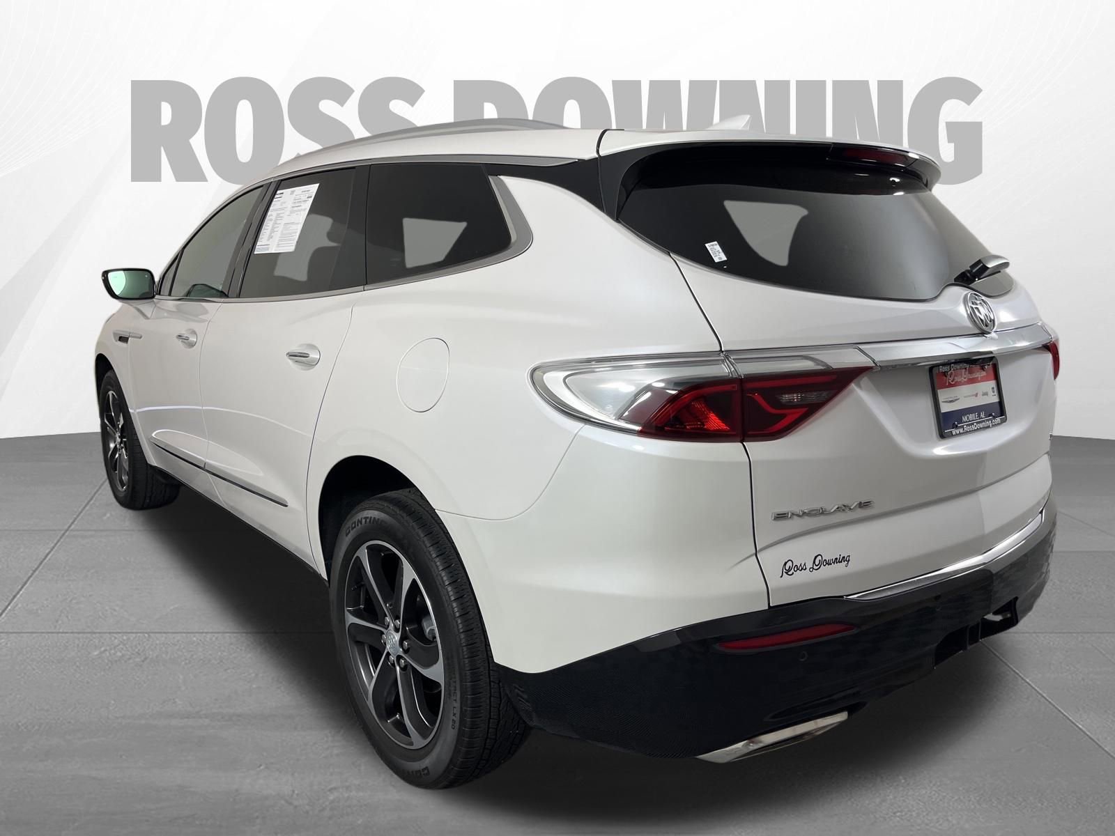 Used 2022 Buick Enclave Essence w/ Sport Touring Edition FWD image 6