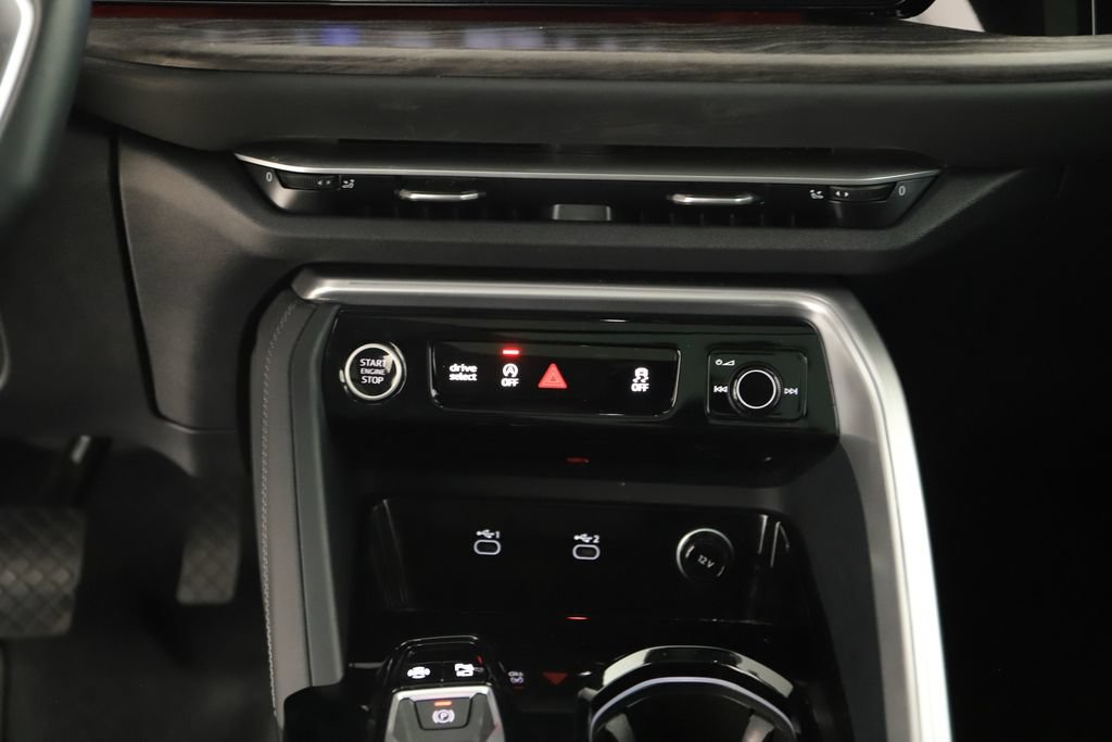 Certified 2025 Audi Q5 Prestige AWD/4WD image 21