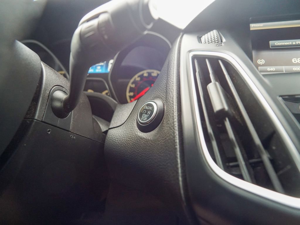 Used 2015 Ford Focus ST w/ Equipment Group 402A FWD image 20